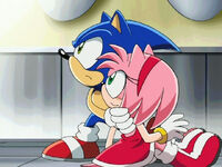 Sonic saves amy