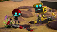 Orbot and Cubot with shovels