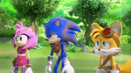 SB S1E29 Amy Sonic Tails tired