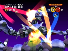 Metal Overlord otrzymujący ciosy