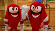 Każdy Knuckles ma dwie pięści