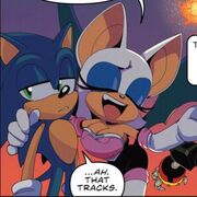 Rouge and Sonic (IDW)