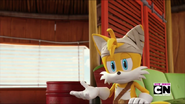 Tails falando que quer ficar.