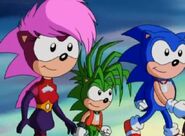 SU Sonia Manic and Sonic Walks Together