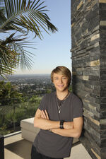 Sterling at a promo shoot for Starstruck.