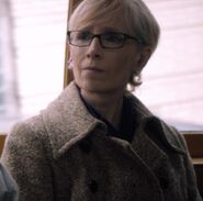 Unknown actress as Cable Car Rider