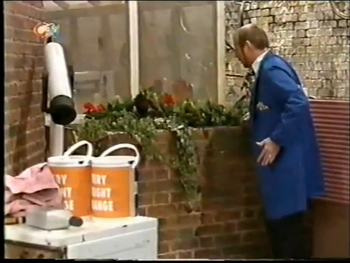 1998-09-14 - Sooty and Co - 6x03 - Health Risk - Part 01 of 02 322
