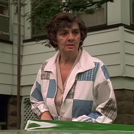 Fanny in season 1 episode 2.