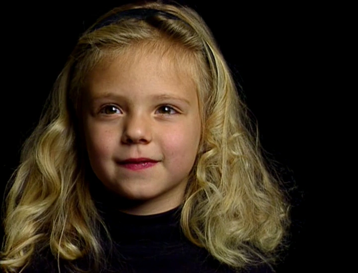 Sound Ideas, LAUGHTER, CROWD INDOOR SMALL STUDIO AUDIENCE 01