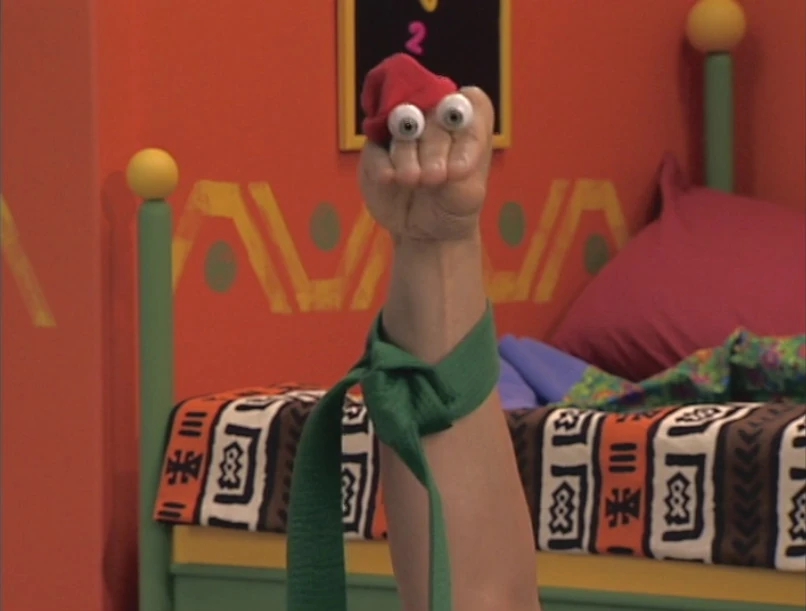 Sound Ideas, CARTOON, GONG LARGE, CHINESE GONG, SOFT MALLET, MUSIC, PERCUSSION, CRASH 01