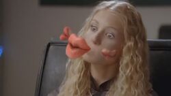 Pixel Perfect (2004) Sound Ideas, CARTOON, KISS - BIG LONG SQUEAKY KISS 01.jpg
