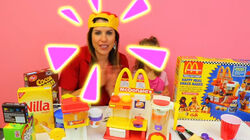 Minnie Mouse Kitchen Playset Flipping Fun Kitchen Cupcakes and Play Food  Toys DisneyCarToys - video Dailymotion