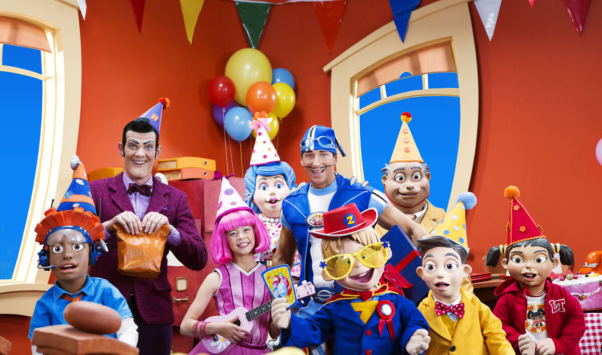 Sportacus Lazy town, Lazy town sportacus, Discovery kids