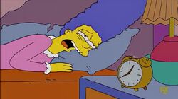 Simpsonsalarmclock02.jpg