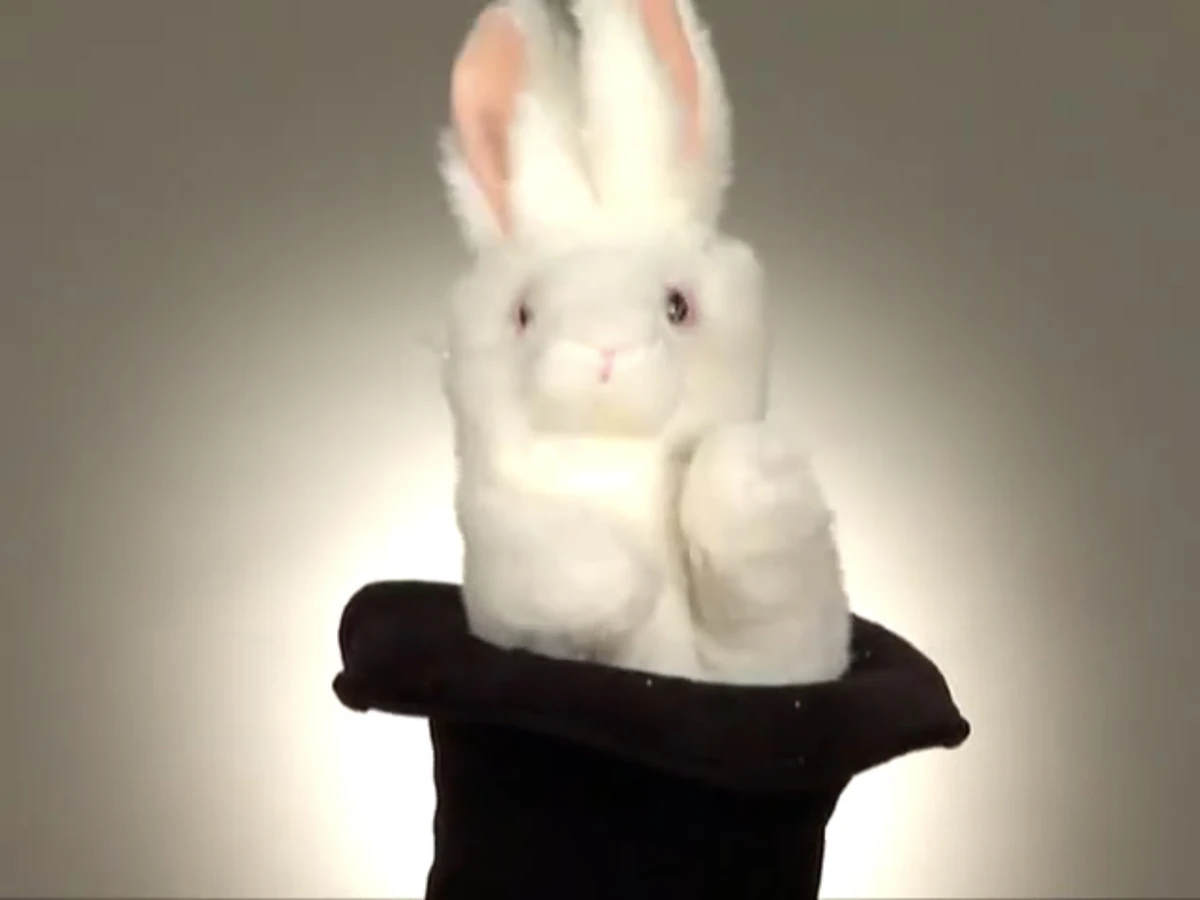 Sound Ideas, APPLAUSE, CHEERING INDOOR SMALL CROWD IN LARGE ROOM