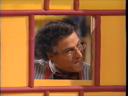 Barney's Imagination Island Sound Ideas, BELL, FIGHT - BOXING RING FIGHT BELL SINGLE RING, SPORTS.png