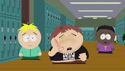 こう丸のついた女性器を顔に落書きされたと主張するカートマン