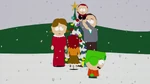 La famille décorant un arbre dans "Monsieur Hankey, le petit caca Noël".