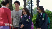 Nina, Simón, and Luna go looking for clues to Luna's past.