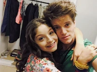 LarolHug.jpg (158 KB)