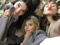 TheGirlsDay1.jpg (104 KB)