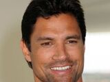 Manu Bennett