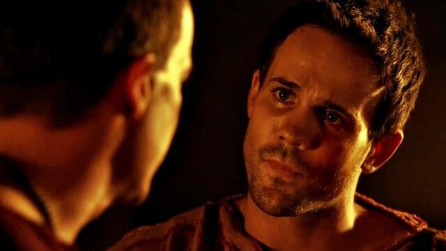 Spartacus vengeance marcus.jpg