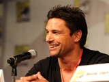 Manu Bennett
