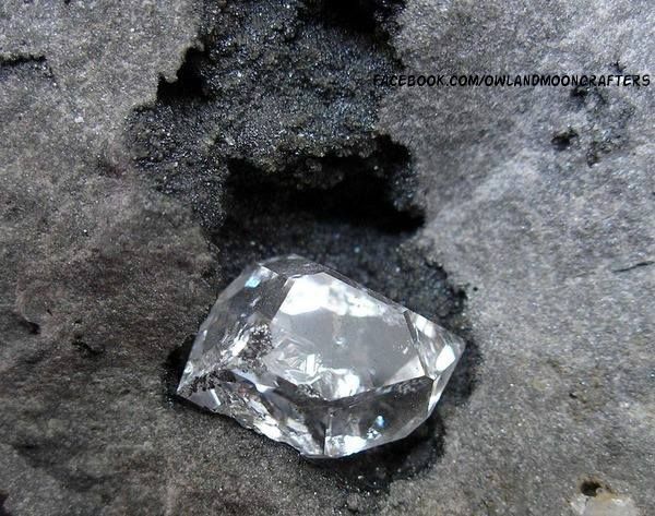 Herkimer diamond - Wikipedia