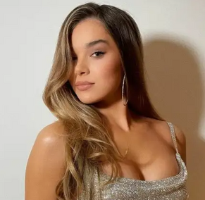 Hailee Steinfeld (1)