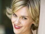 Kari Wahlgren