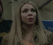 Jennifer Lyons as Second Girl (Subway)