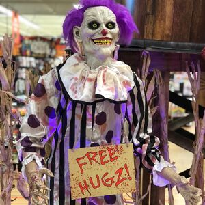 Hugz The Clown Spirit Halloween Wikia Fandom A new spin on the typical animatronic greeter, this clown heckles and attracts visitors as guests enter ripley's! hugz the clown spirit halloween wikia