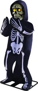 LilSkellyBonesAmazon4.jpg (88 KB) Amazon diagonal view (activation)
