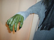 HangingWitchProto5.jpg (303 KB) Right hand