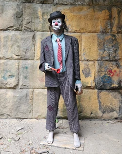 Tipsy the Clown | Spirit Halloween Wikia | Fandom