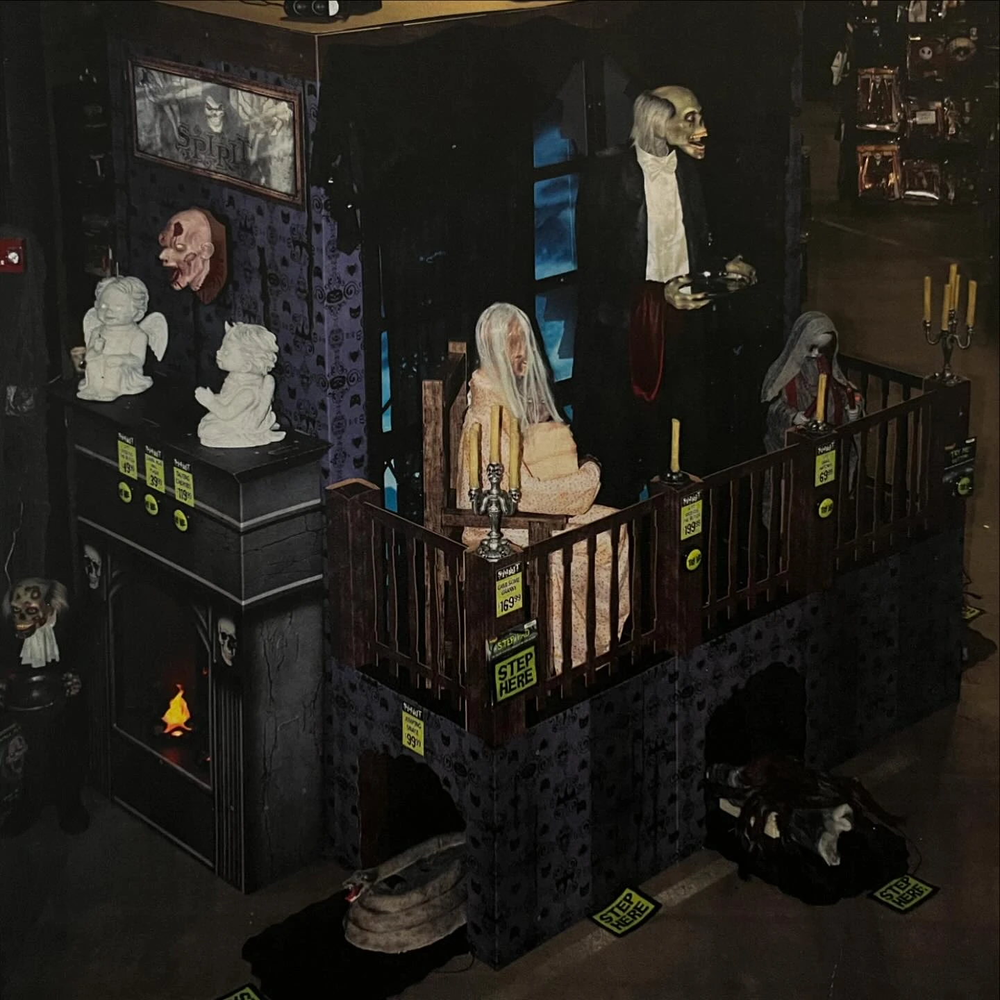 Haunted Mansion | Spirit Halloween Wikia | Fandom, image size:1440x1440