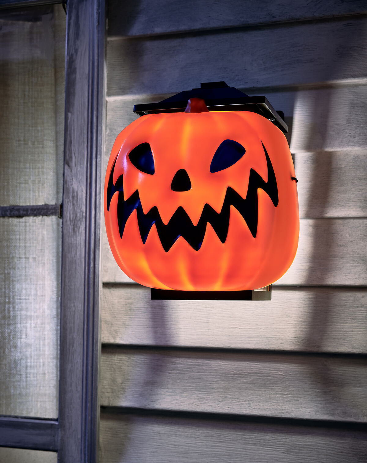 Don'T Miss This At El Centro'S Spirit Halloween Store! - g3cshz6