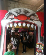 Clown archway