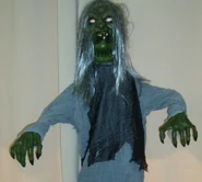 HangingWitchProto2.jpg (76 KB) Front view