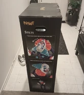 Stiltsright.jpeg (290 KB) Right side of box