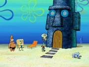 Загоревшие Губка Боб и Патрик идут к Сквидварду.