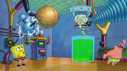 Patrick's head cut off in Snooze You Lose.png