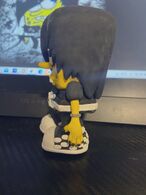 Escultura de EmoBob; vista lateral