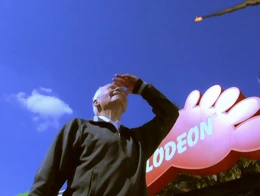 Ernest Borgnine sees the ship soaring overhead.