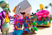 SpongeBob-Pearl-Sandy-parade