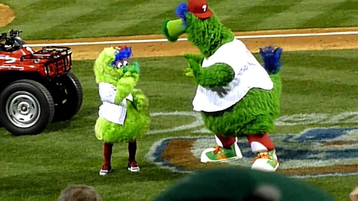 Phoebe Phanatic (Philadelphia Phillies), SportsMascots Wikia