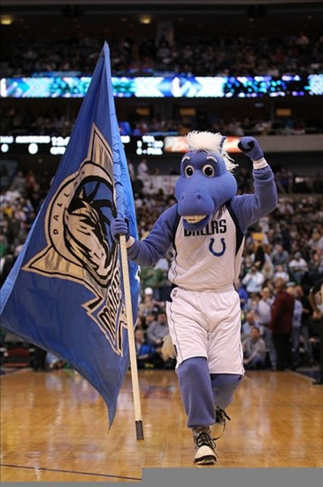 mavericks mascot