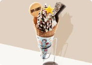 Bond's Matcha Ice Cream Parfait (ボンドのチョコアイスパフェ, Bondo no Choko Aisu Pafe?)