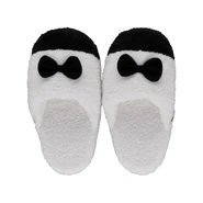 Bond's Fluffy Slippers (ボンドのもこもこスリッパ, Bondo no Mokomoko Surippa?)